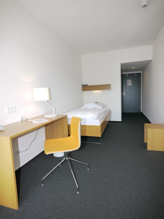 Martin-Niemoller-Haus Otel Schmitten Oda fotoğraf