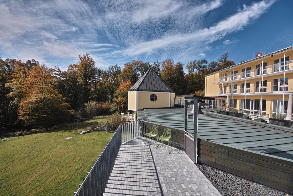 Martin-Niemoller-Haus Otel Schmitten Dış mekan fotoğraf