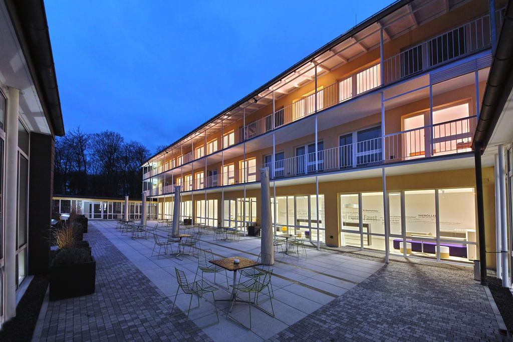 Martin-Niemoller-Haus Otel Schmitten Dış mekan fotoğraf